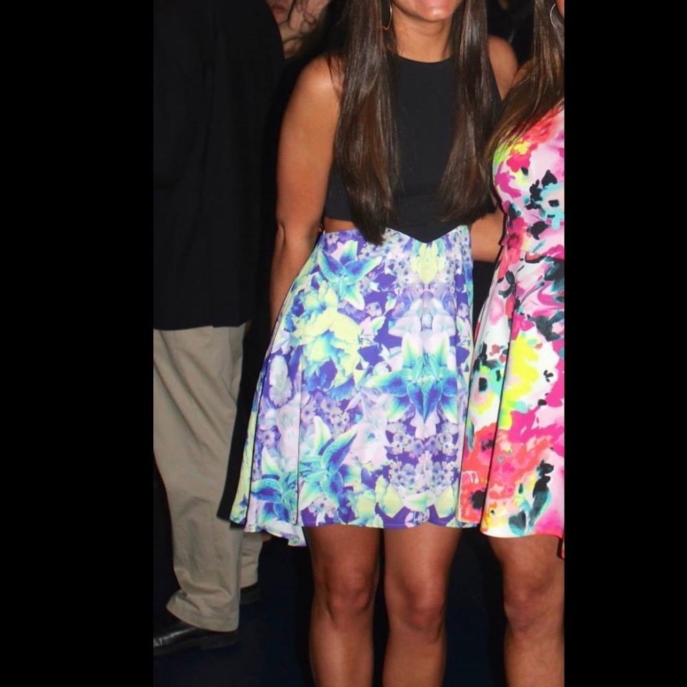 Donna Mizani mini dress